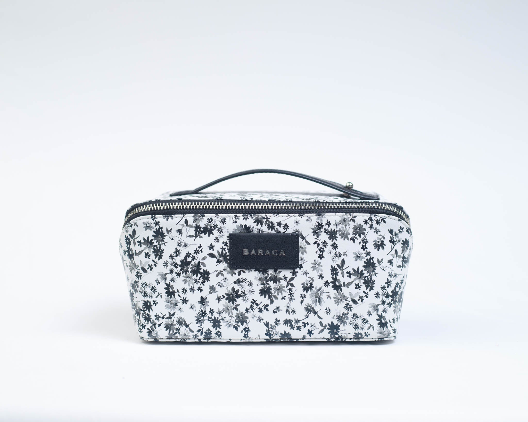 ZYRA - BLACK & WHITE