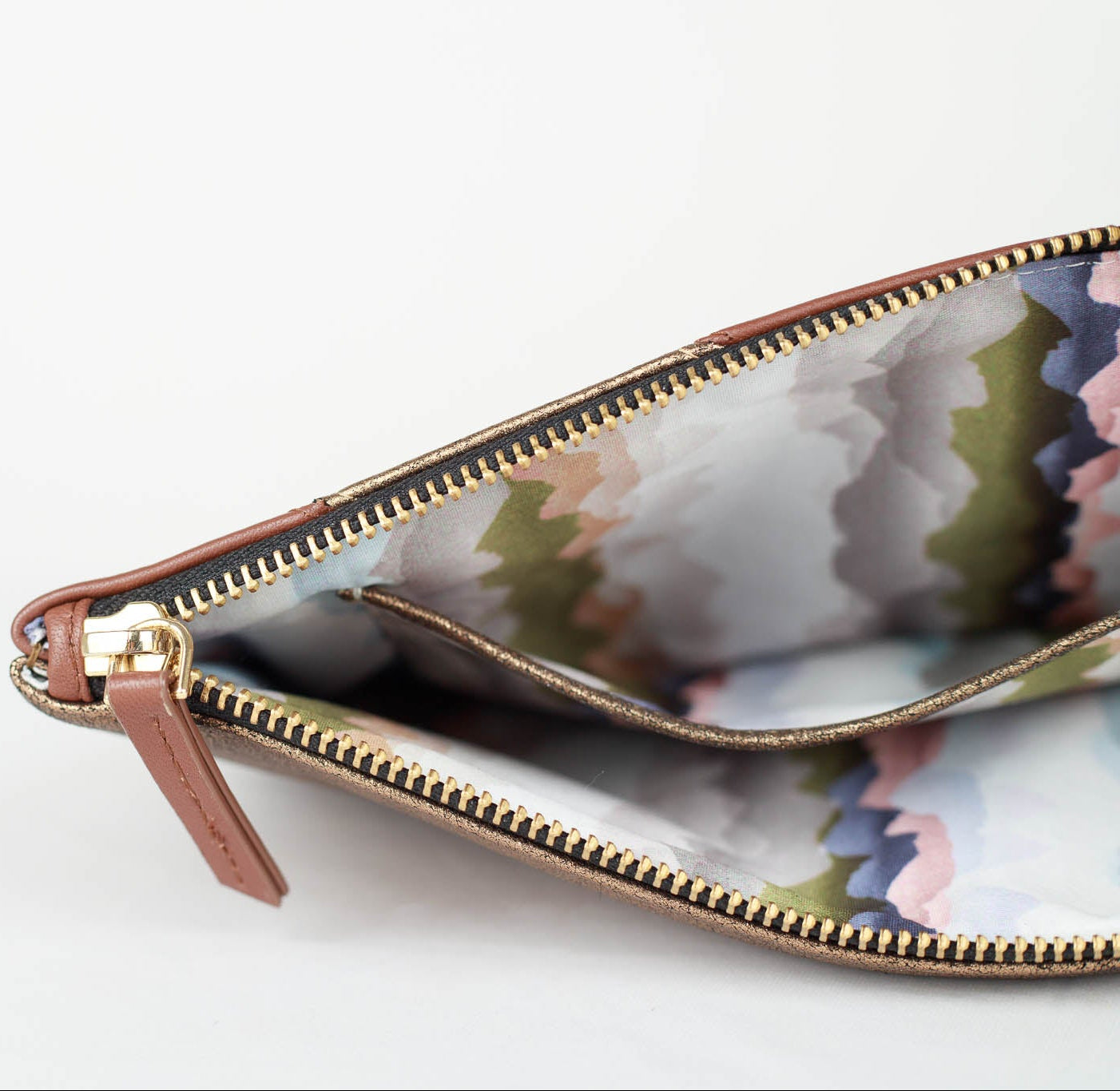 NOB HILL POUCH - BROWN & GOLD